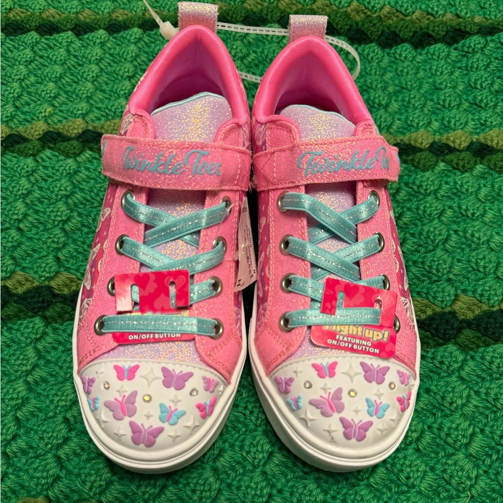 Sketchers Twinkle Toes Light Up Girls' Pink Butterfly Light-Up Sneakers - New!